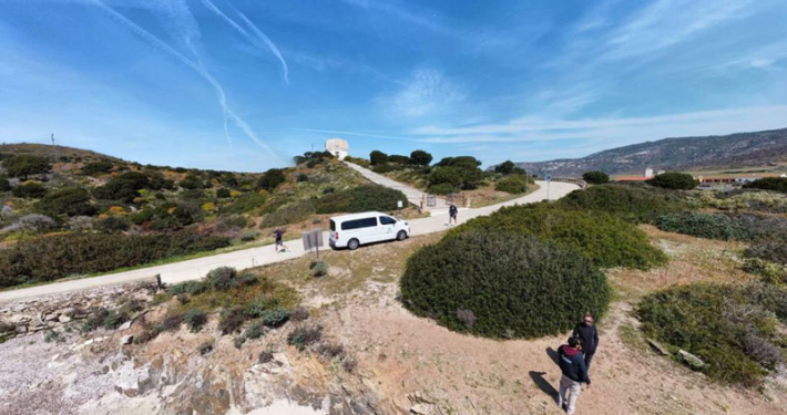 Visit Asinara - Escursione in Minibus all'Ossario